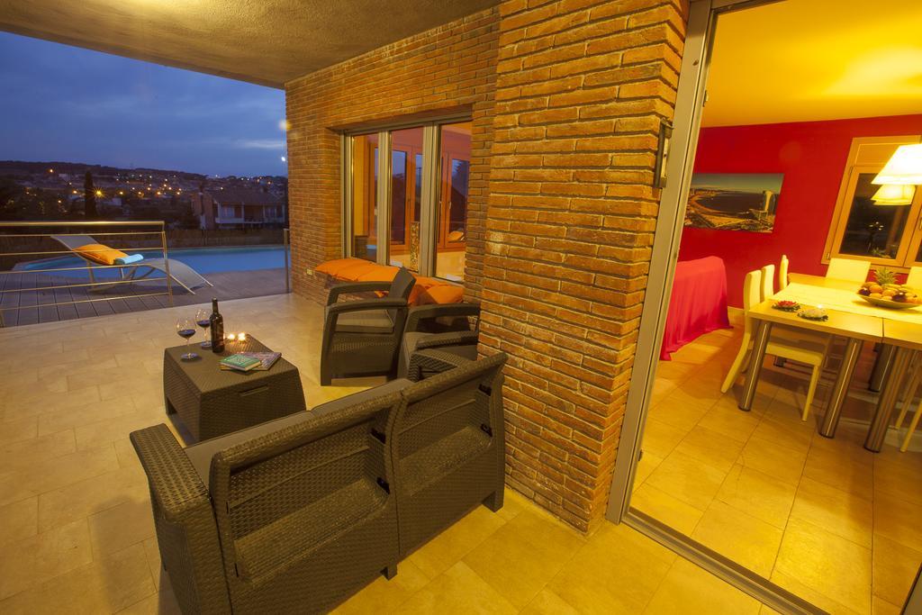 Villa Patio 23P Train Direct From Aeroport And Barcelona City Llinars del Valles Exterior photo